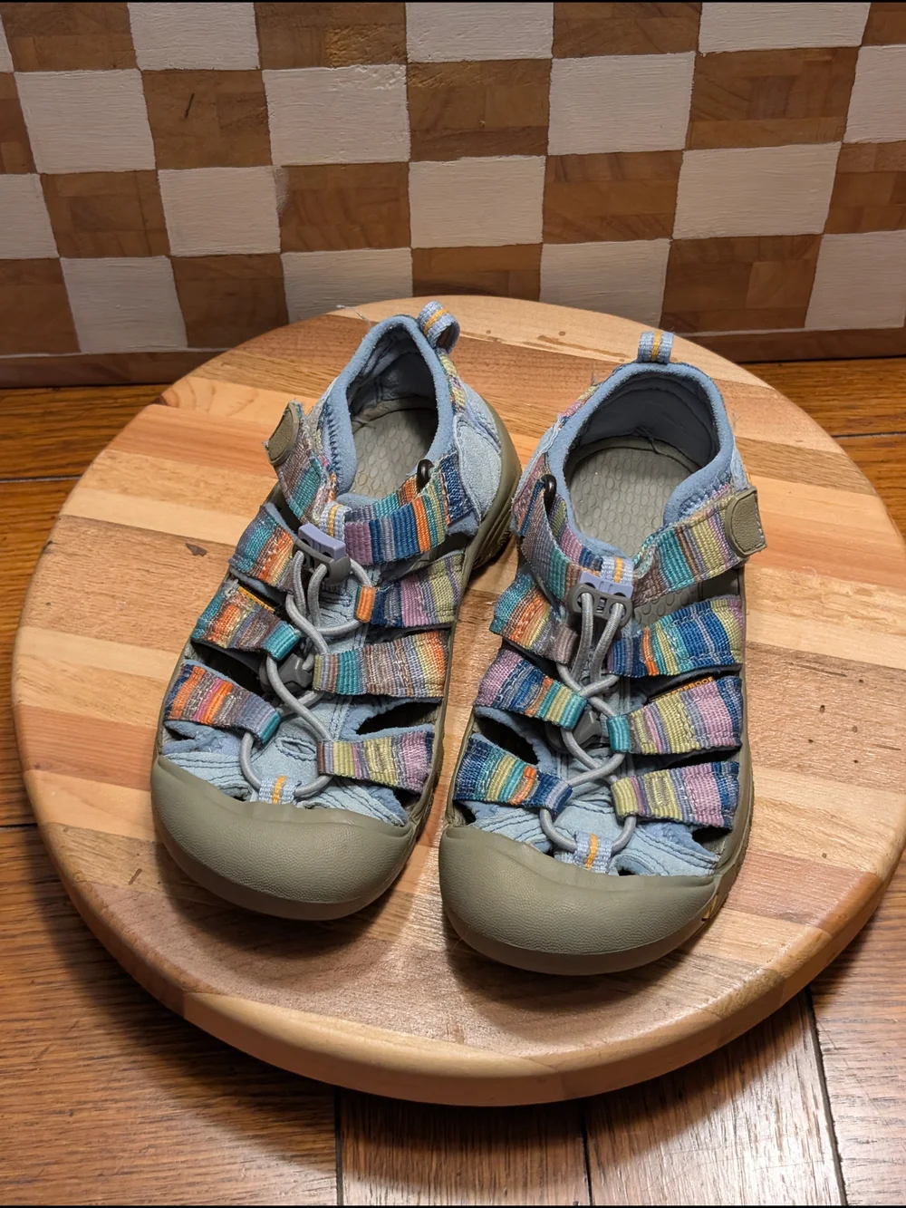 KEEN KIDS NEWPORT H2 SPORT SANDALS RAINBOW TIE DYE YOUTH SIZE 13